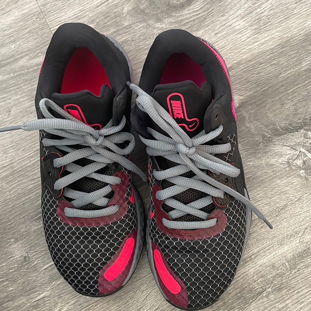Nike Black Athletic Shoes Performance Comfort